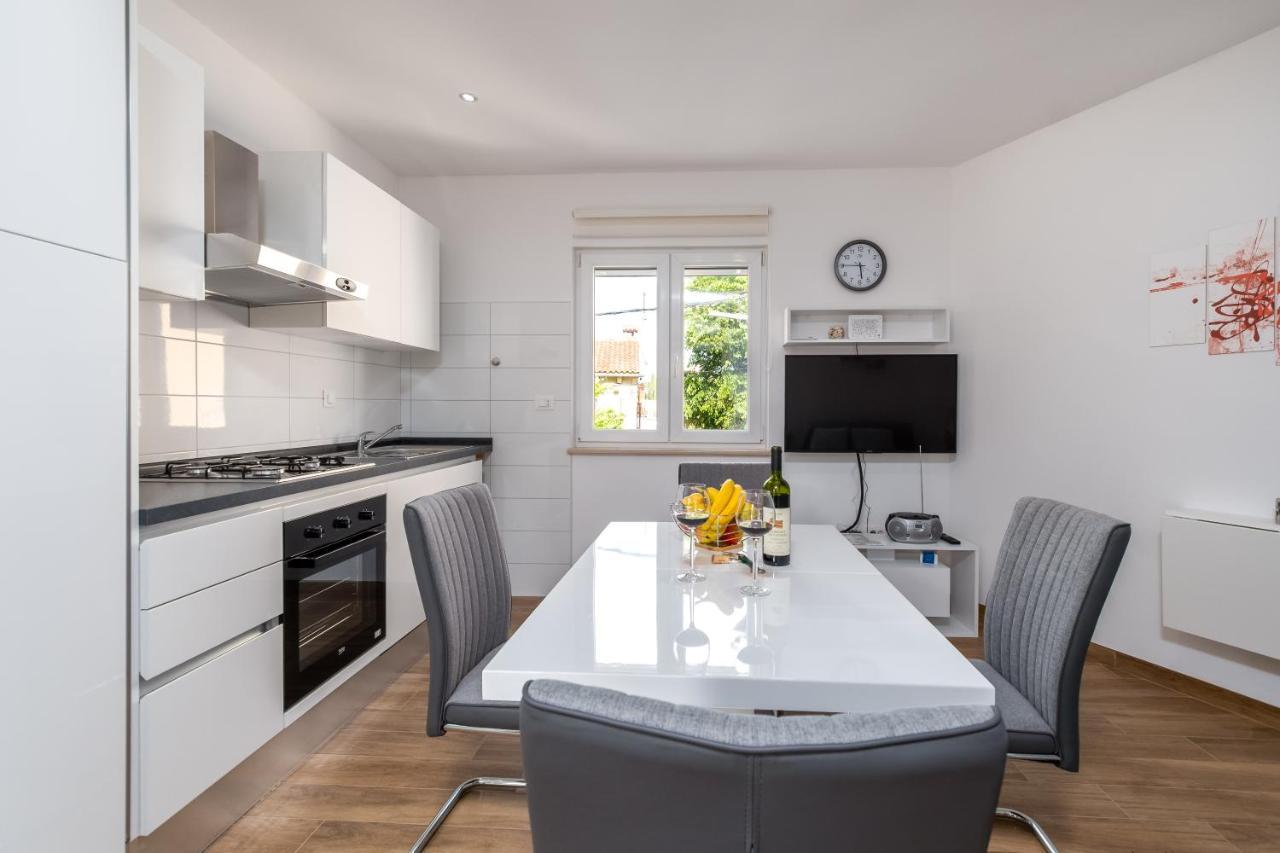 Apartman Palada Žminj Εξωτερικό φωτογραφία